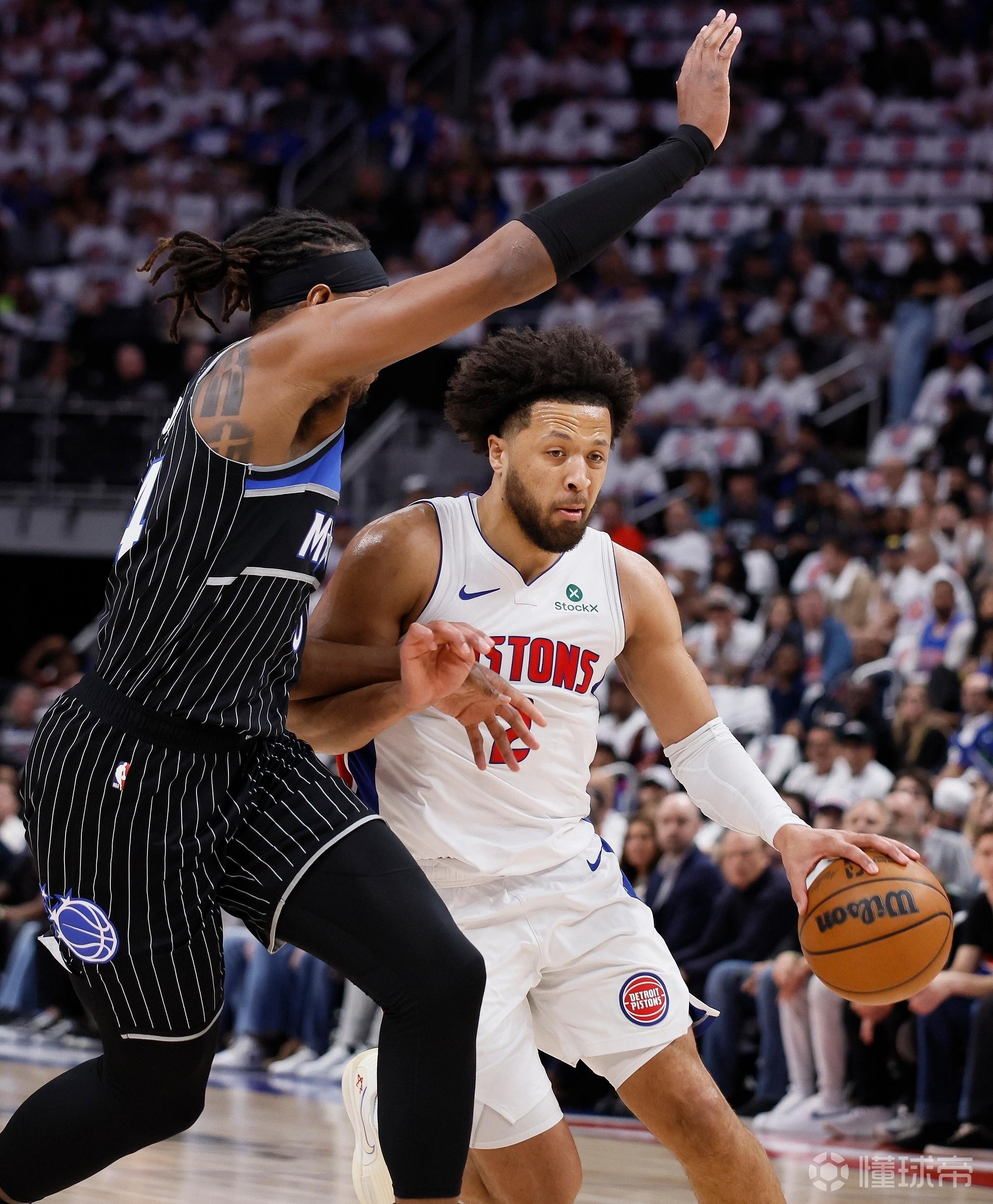 魔术难守主场，活塞客场强势回击